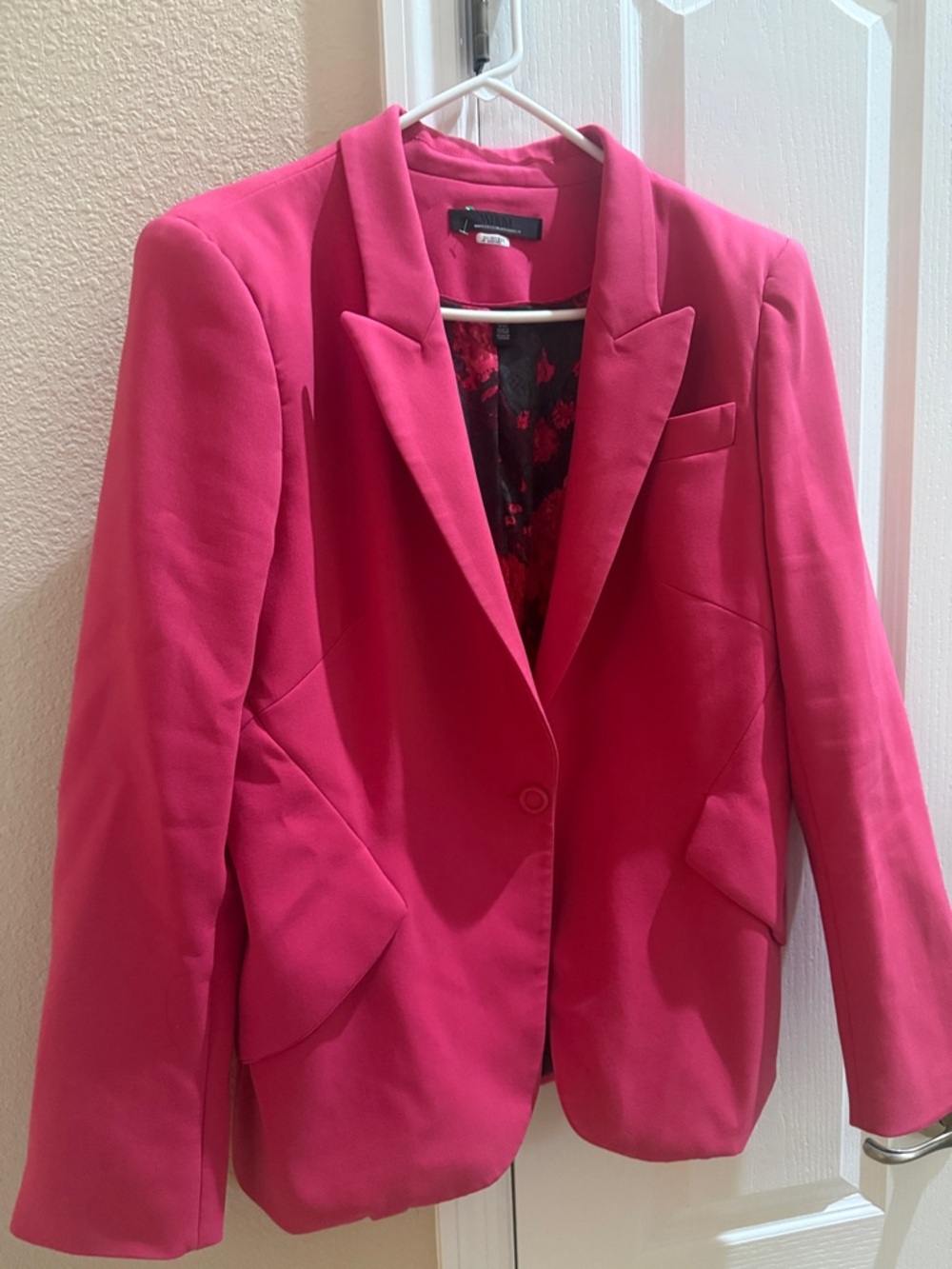 White House Black Market Women's Hot Pink Tailored Blazer